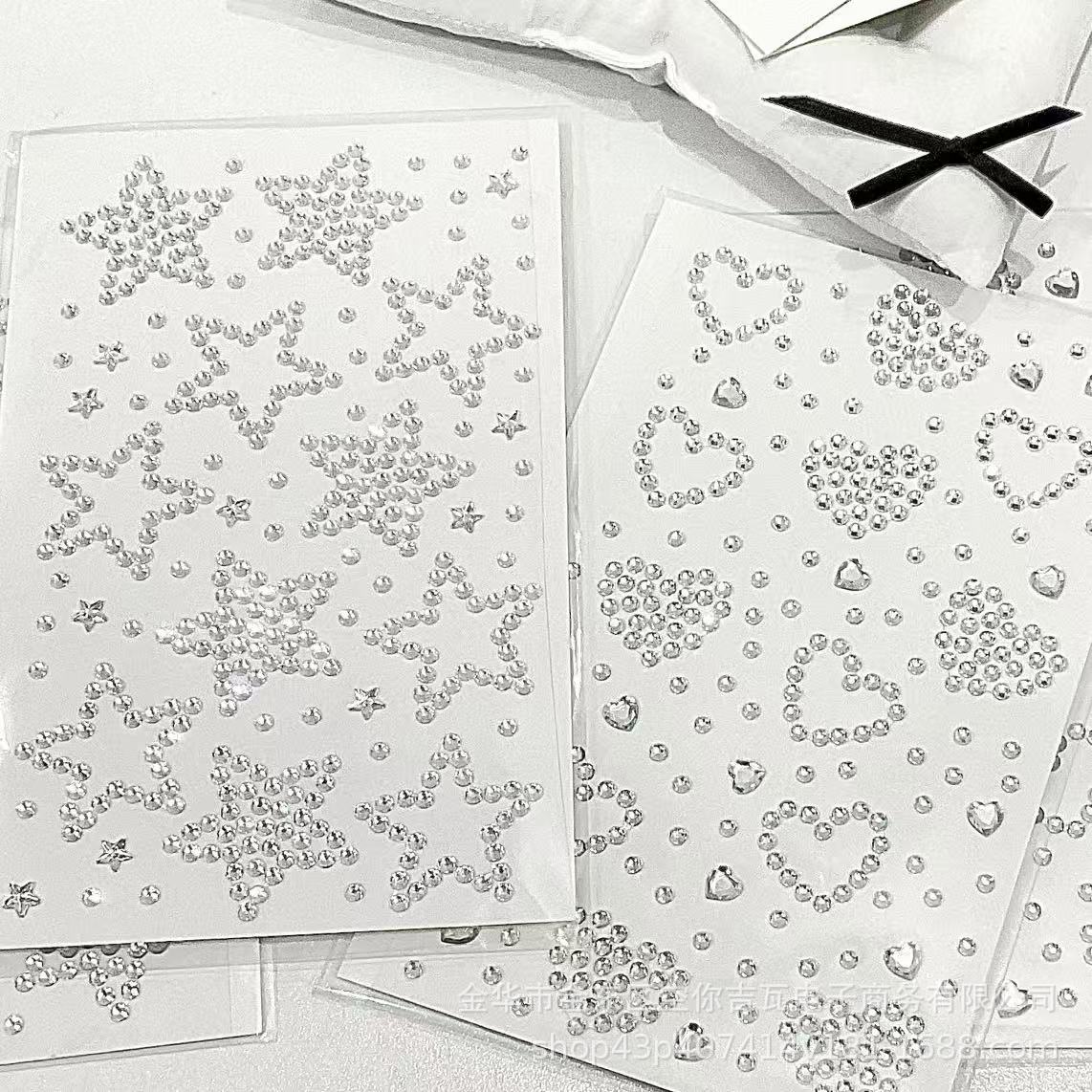 Nail Art - Adesivi a Forma di Cuore con